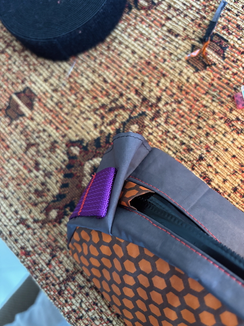 The intended zipper garage tucked into the garage from the extra boxing.